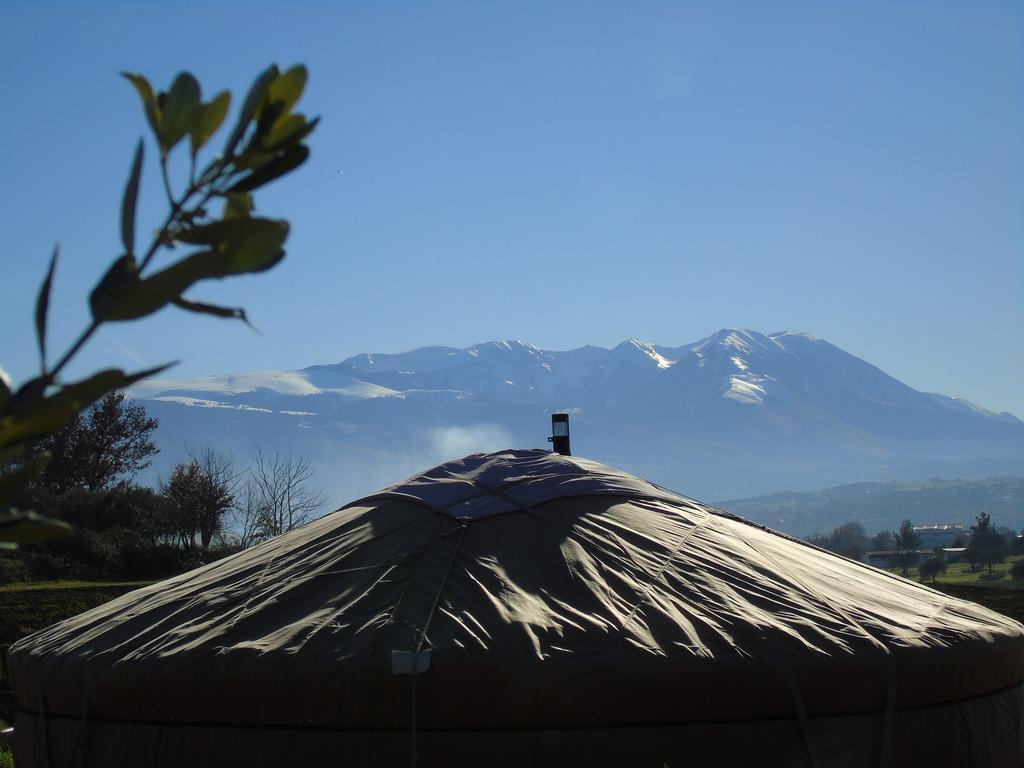 Glamping Abruzzo - The Yurt Hotel Catignano Kültér fotó