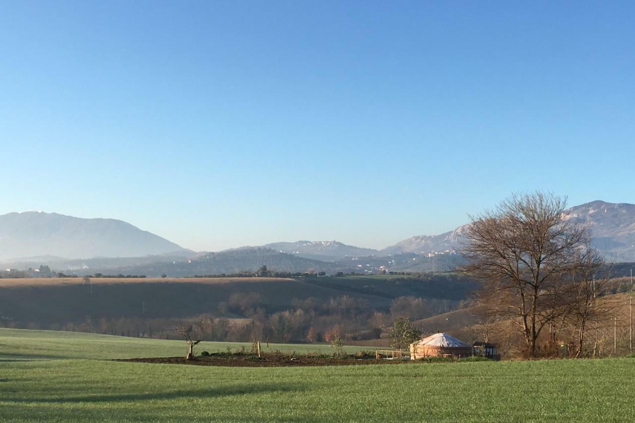 Glamping Abruzzo - The Yurt Hotel Catignano Kültér fotó